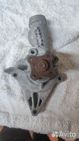 Помпа Водяной насос Iveco Hyundai Elantra Accent