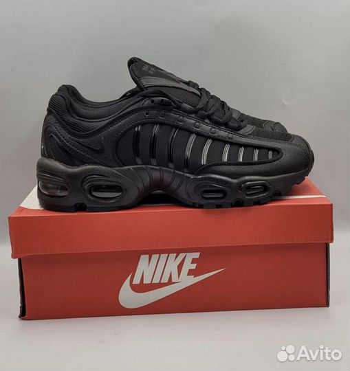 Кроссовки Nike Air Max Tailwind 4