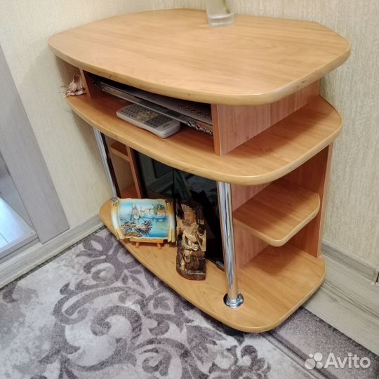 Тумба под телевизор