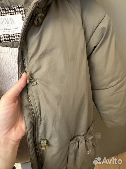 Куртка zara для девочки 110