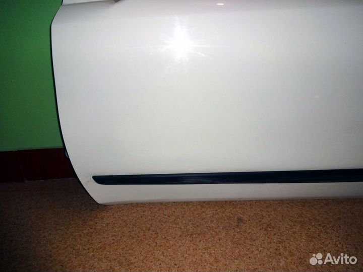 Nissan Note дверь передняя левая