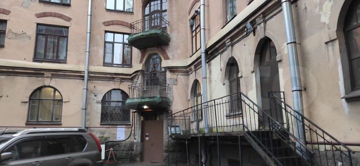 Помещение у Финляндского вкз