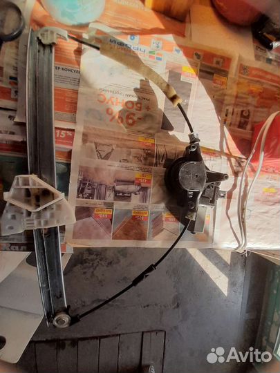 Стеклоподъемник mazda demio de3fs