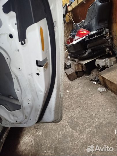 Дверь Шевроле Круз хетчбэк задняя правая