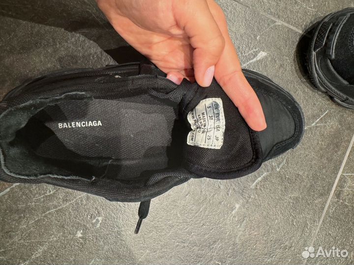 Кроссовки Balenciaga triple s оригинал