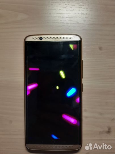 ZTE Axon 7, 4/64 ГБ