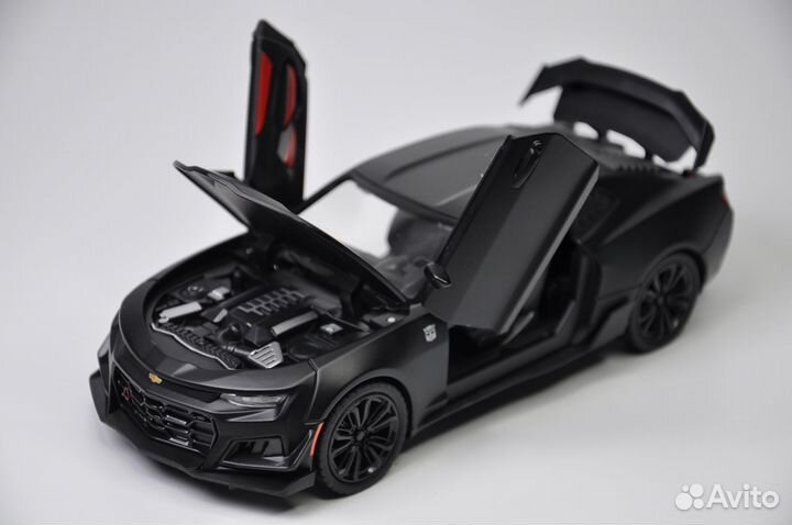 Модель авто Chevrolet Camaro Bumblebee 1:24 металл