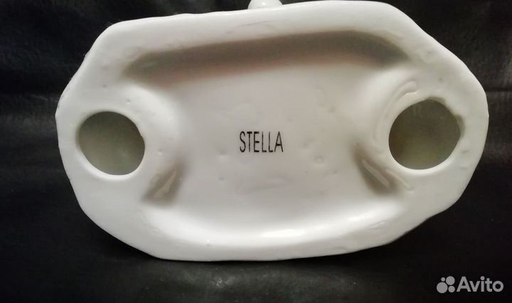 Фарфоровая статуэтка 