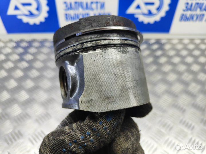 Поршень с шатуном Mitsubishi Pajero Sport 2 4D56