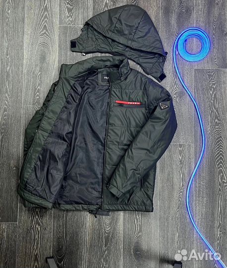 Куртки prada весенние