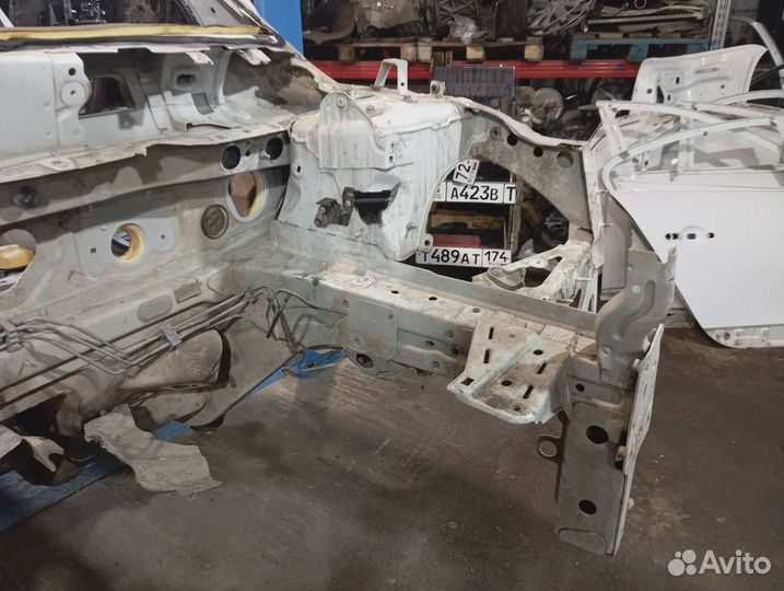 Лонжерон передний левый Renault Fluence