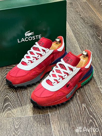 Кроссовки с яркими цветами Lacoste