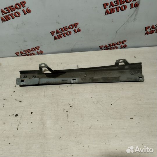 Крепление крыльев LADA Granta