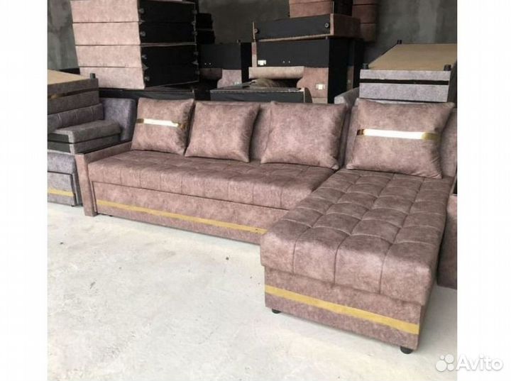 Угловой диван раскладной в наличии не б/у