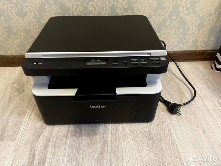Принтер лазерный сканер копир Brother DCP-1512R