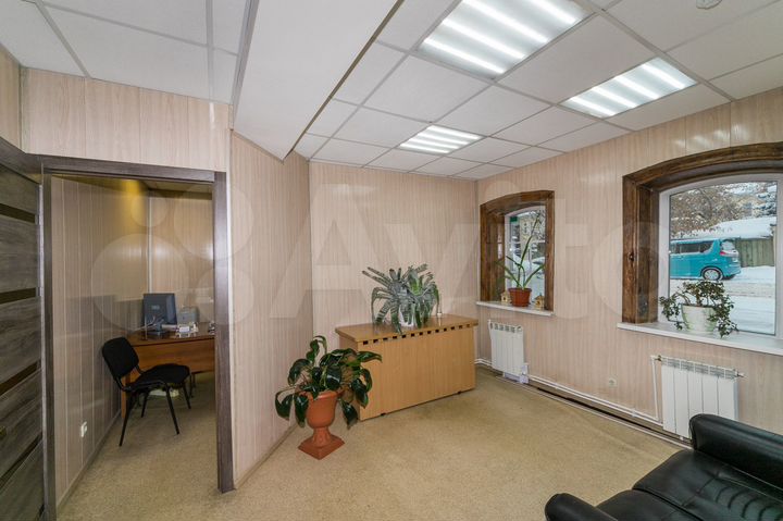 Здание, 200 м²
