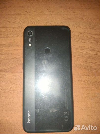 Телефон honor 8а