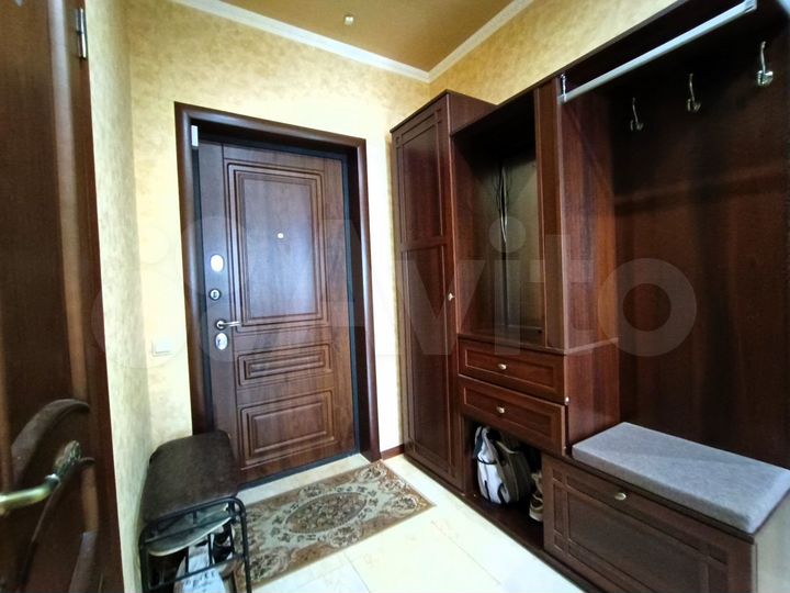 3-к. квартира, 94 м², 8/23 эт.