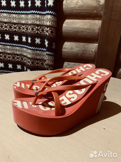 Босоножки женские