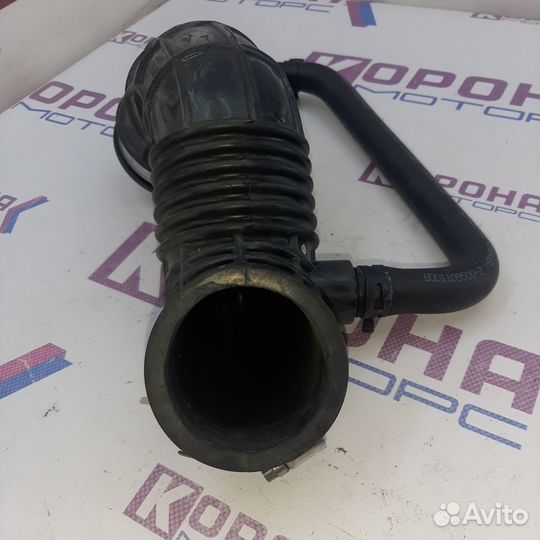 Патрубок воздушного фильтра