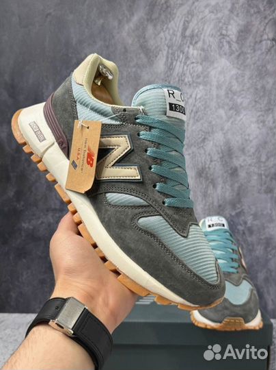 Кроссовки New Balance 1300