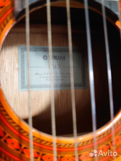 Продам гитару классическую