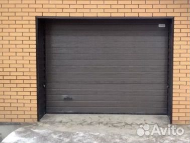 Секционные ворота