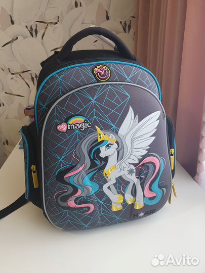 Рюкзак школьный ортопедический Hummingbird