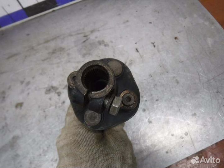 Рулевой карданчик Ваз 2112 1.5 16V 2000