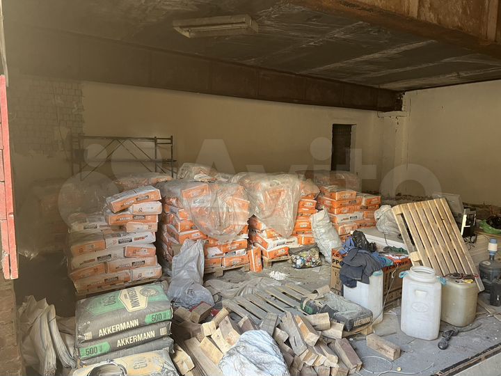 Гараж, > 30 м²