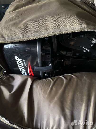 Аренда, прокат лодочного мотора 9.8