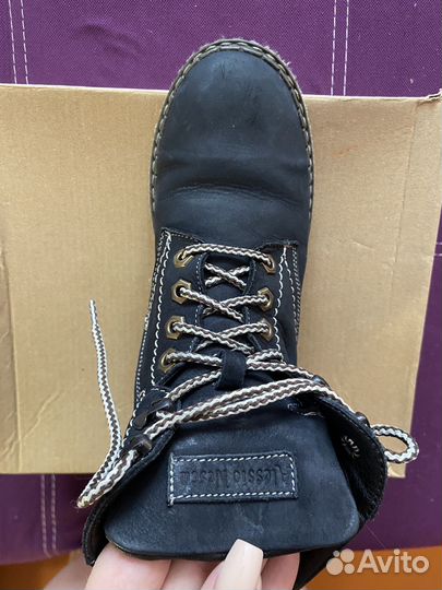 Ботинки женские зимние 36