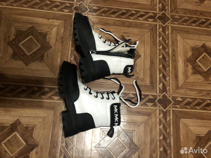 Ботинки зимние для девочки