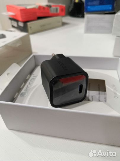 Зарядное устройство Mocoll с разъёмом type-c