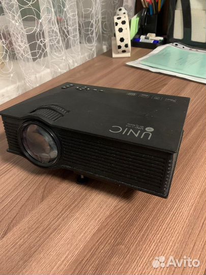 Проектор umiio