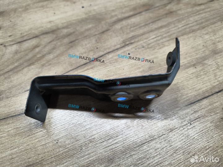 Внутреннее крепление крыла переднего правого BMW