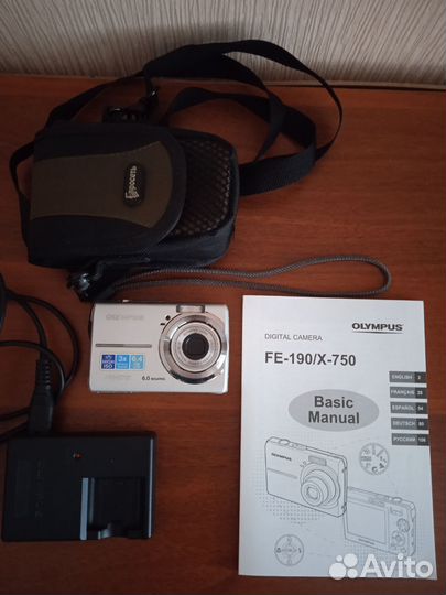 Компактный фотоаппарат olympus