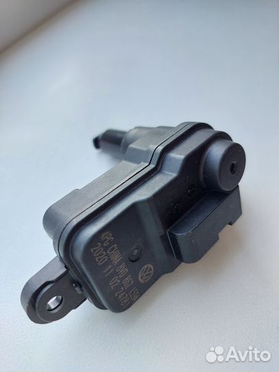 Актуатор крышки лючка бензобака vag