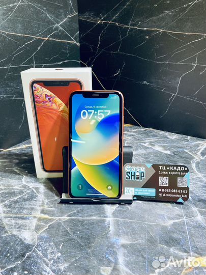 iPhone XR 64 GB Coral Б/У