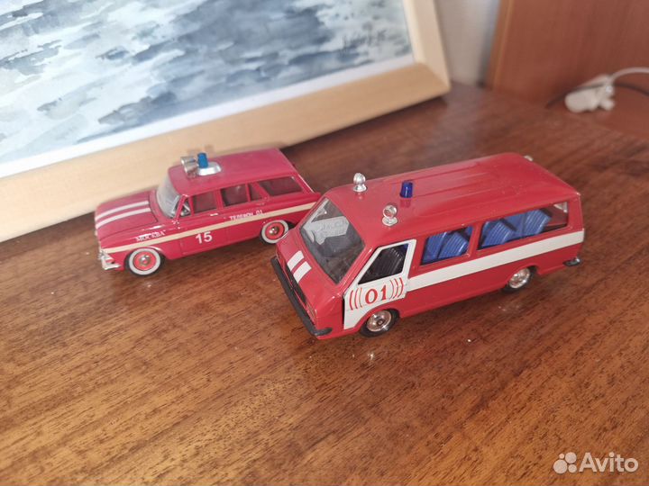 Модели СССР Раф 2203, Москвич 426 пожарный