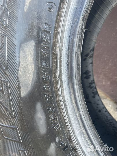 Bridgestone Blizzak DM-V1 265/70 R15