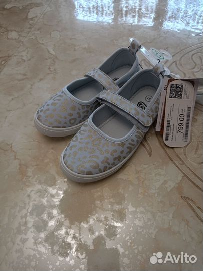 Кеды для мальчика и для девочки