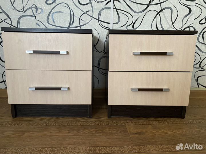 Тумба прикроватная