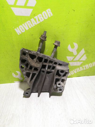 Кронштейн двигателя передний Форд Фокус 1