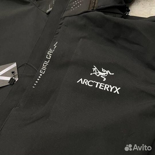 Ветровка arcteryx весна