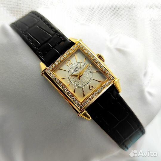 Золотые часы Girard Perregaux с бриллиантами