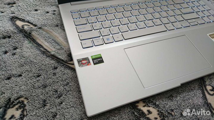 Asus VivoBook PRO 15 Ryzen 5 5600H/GTX1650/8gb/512