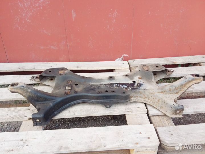 Подрамник передний Geely Emgrand