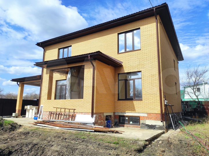 Дом 340 м² на участке 9 сот.