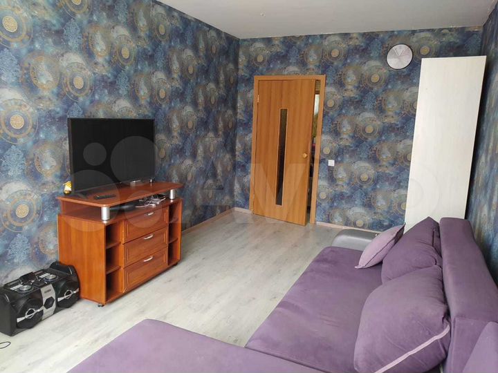 2-к. квартира, 50 м², 2/10 эт.